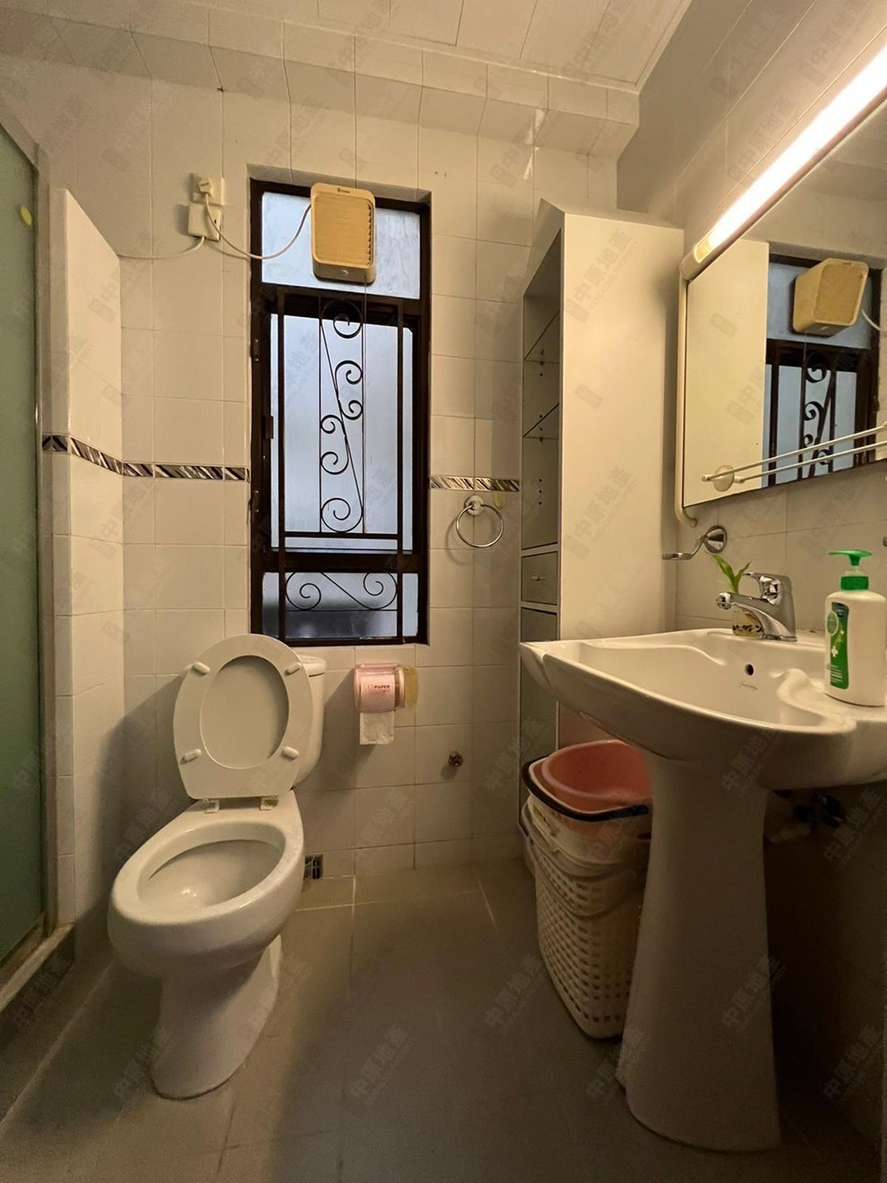 Unit Interior-Bathroom
