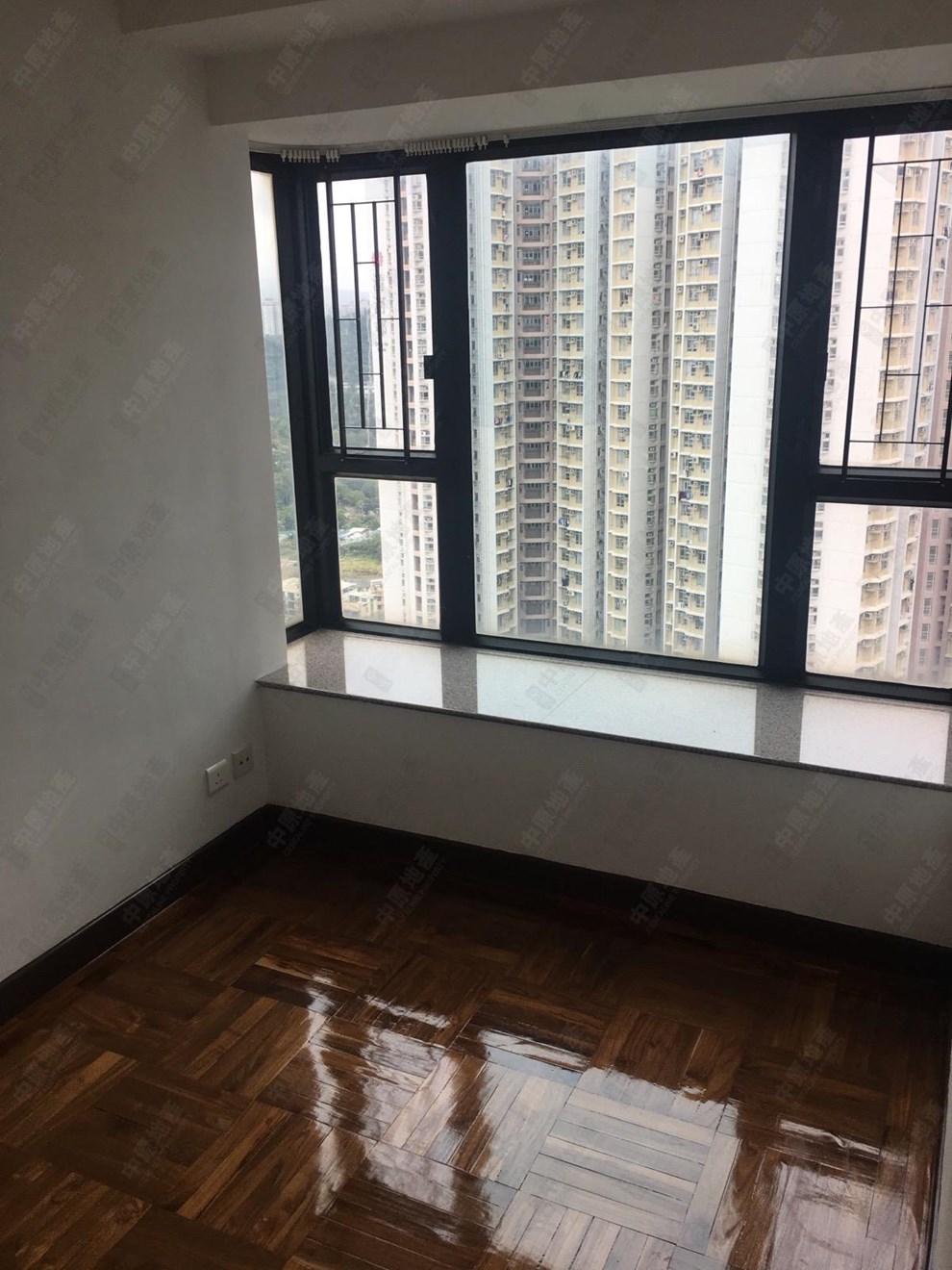 Estate-Developers Show Flat
