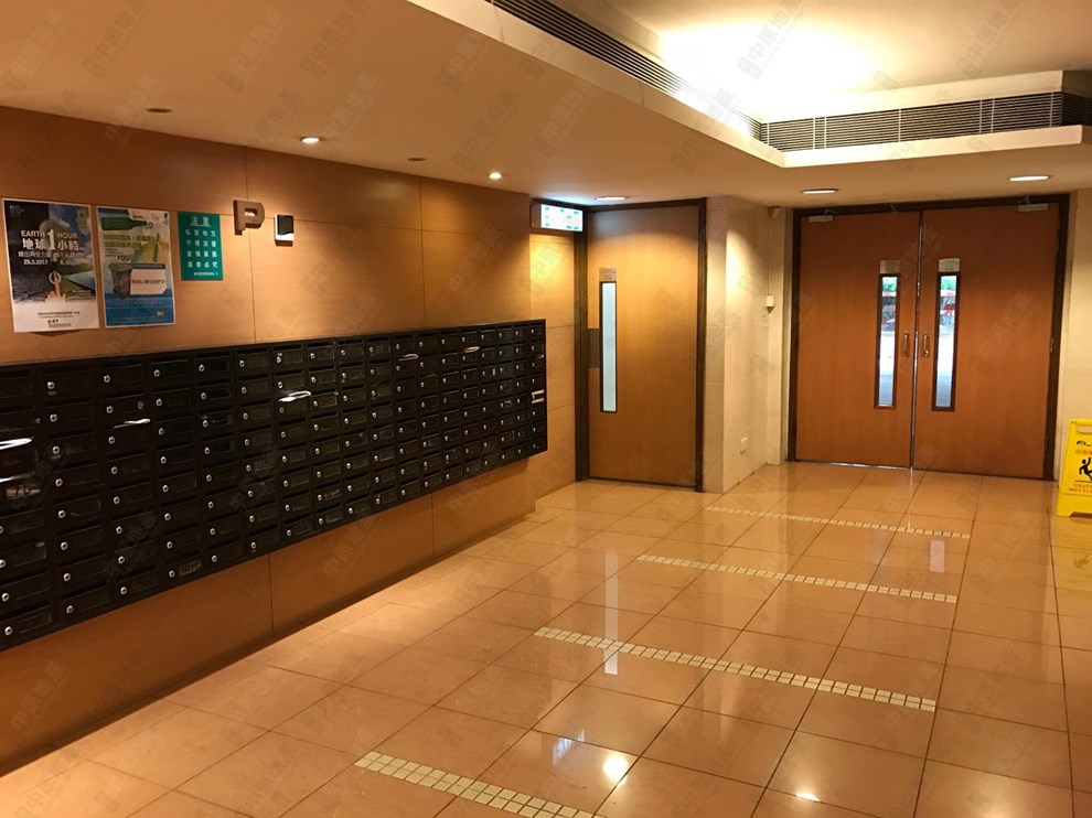 Building-Lobby