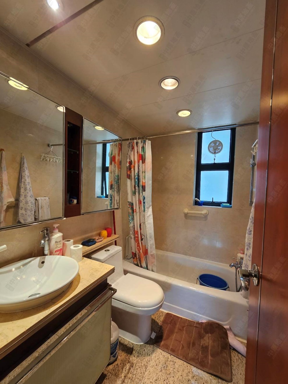 Unit Interior-Bathroom