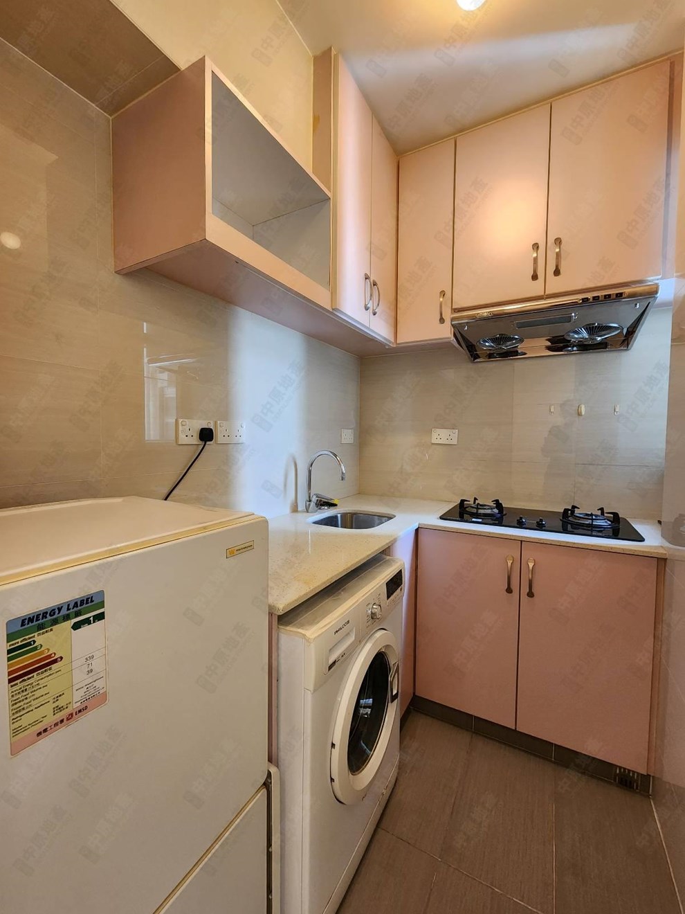 Unit Interior-Kitchen