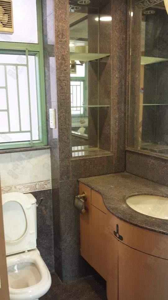 Unit Interior-Bathroom