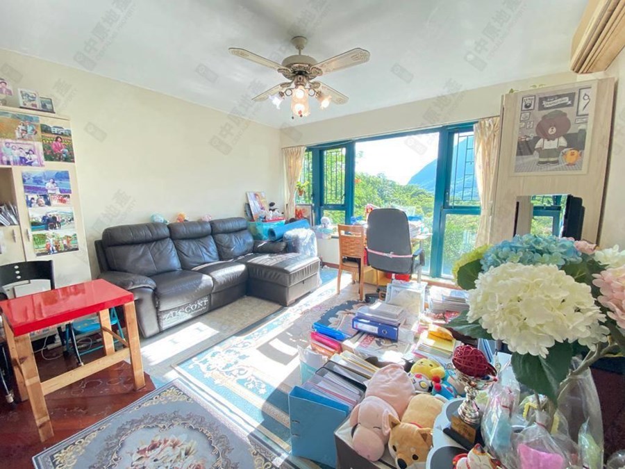 HILLVIEW COURT, Photo