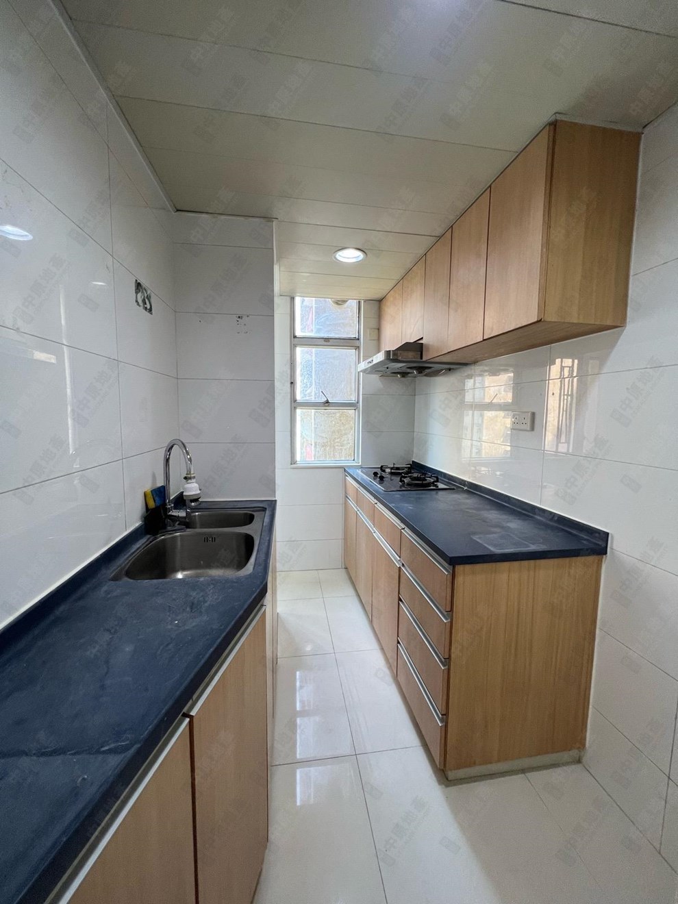 Unit Interior-Kitchen