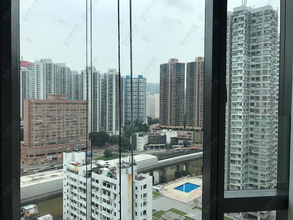 窗外景觀-由睡房