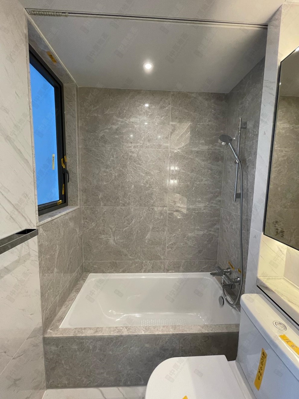 Unit Interior-Bathroom