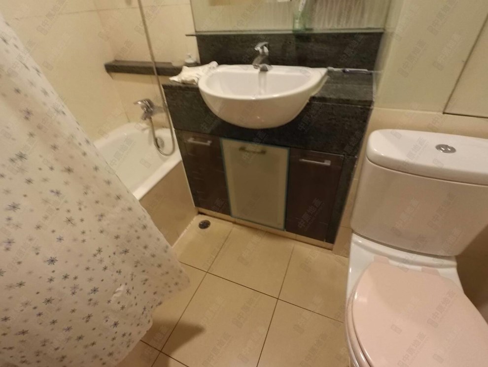 Unit Interior-Bathroom