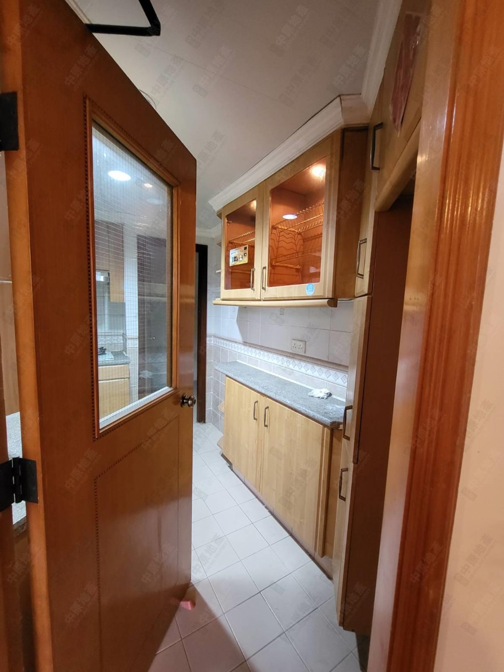 Unit Interior-Kitchen