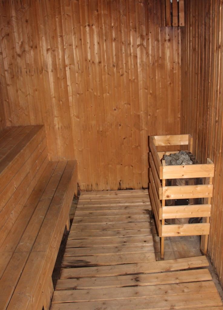 Club House/Facility-Sauna Room