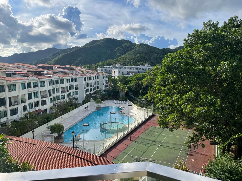 Outside View-Pool View