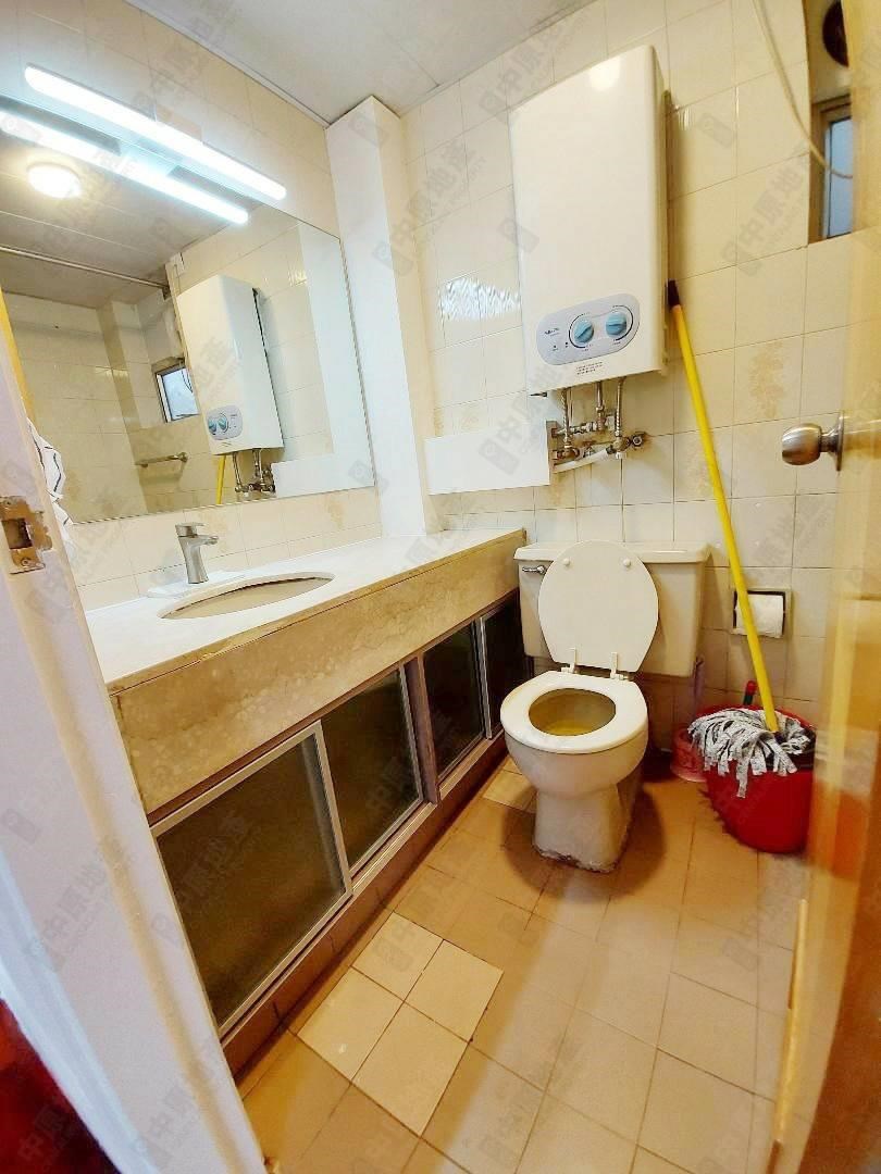 Unit Interior-Bathroom