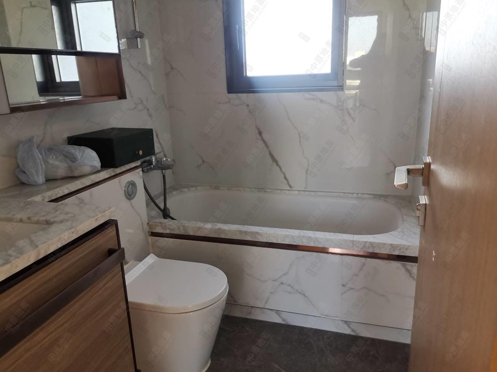 Unit Interior-Washroom