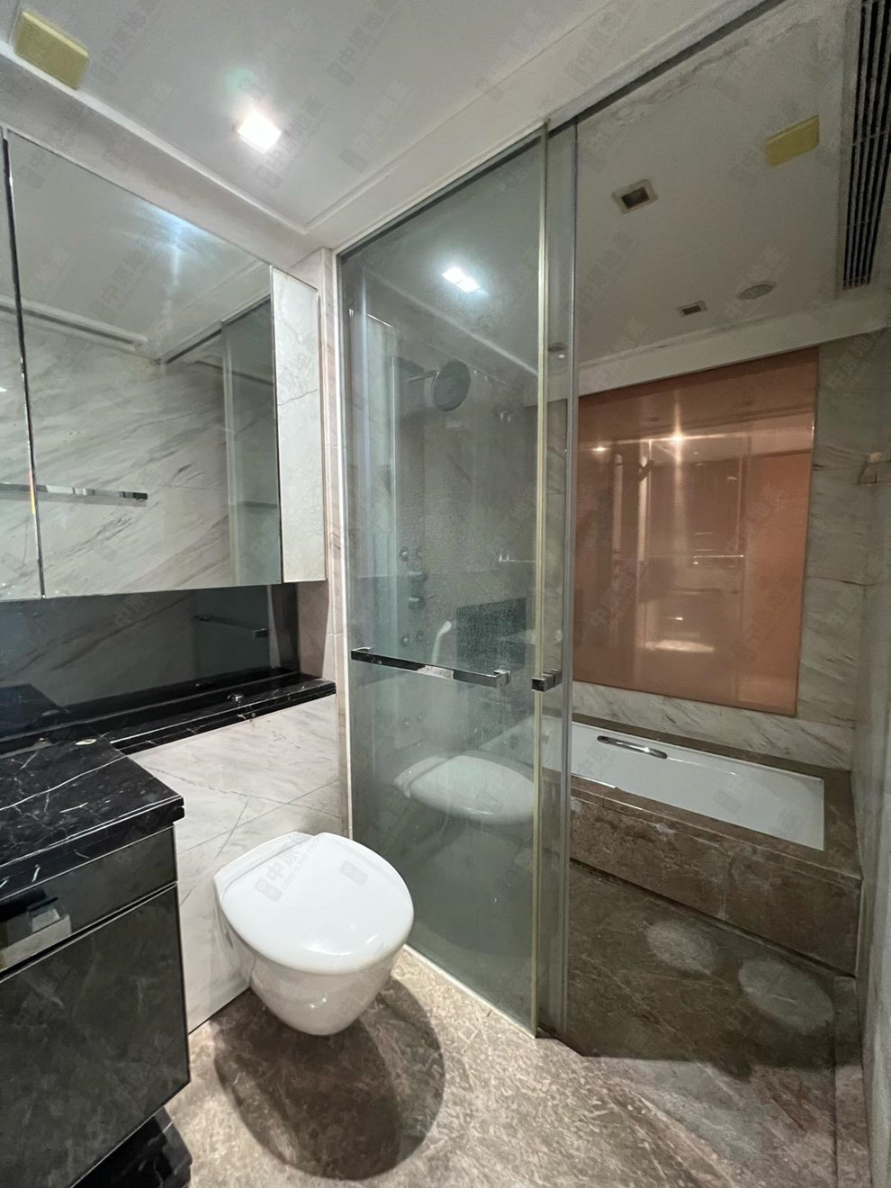 Unit Interior-Master Bathroom