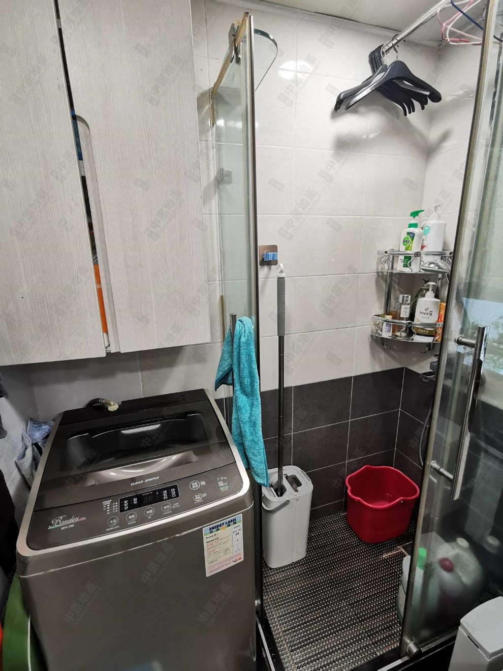 Unit Interior-Bathroom