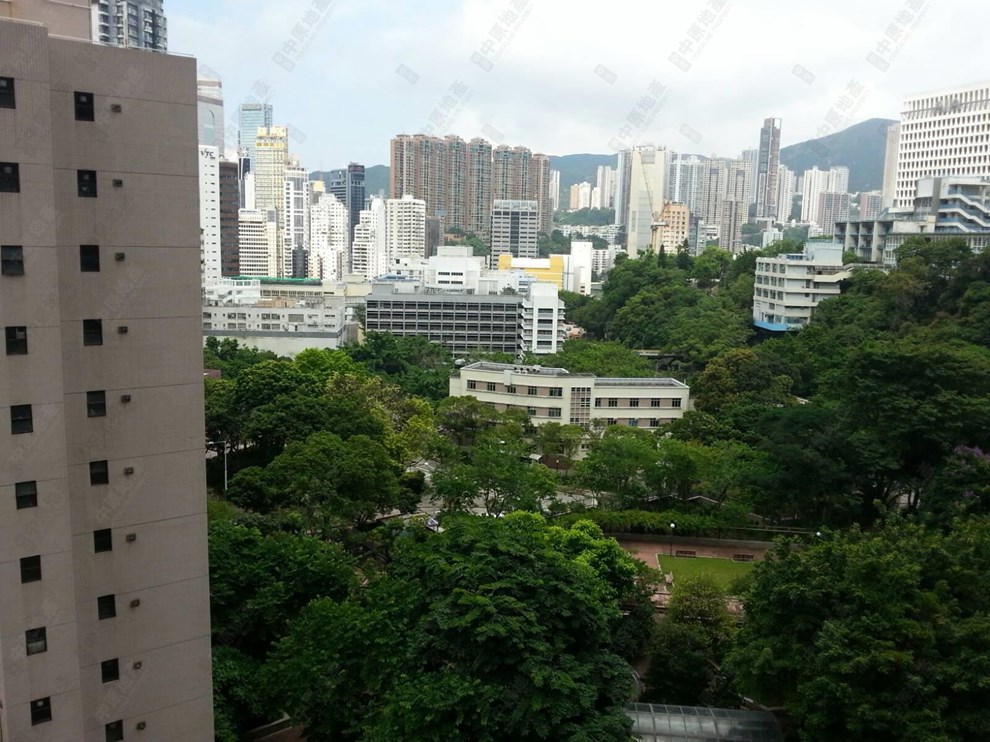 窗外景观-由睡房
