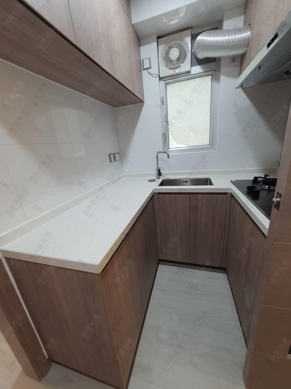 Unit Interior-Kitchen