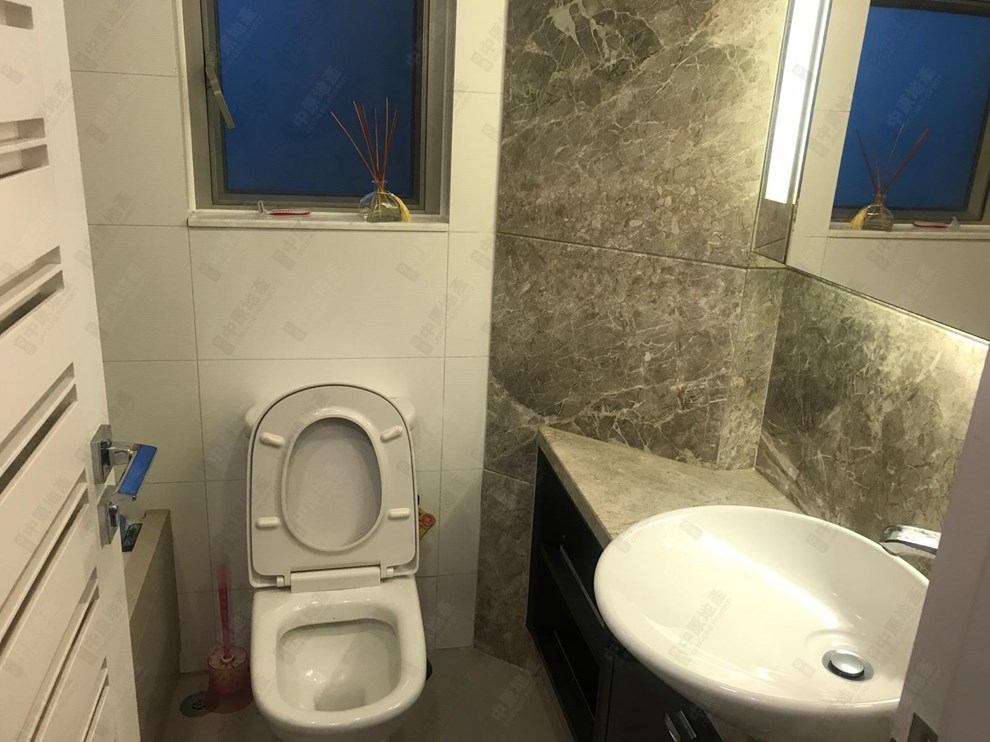 Unit Interior-Bathroom