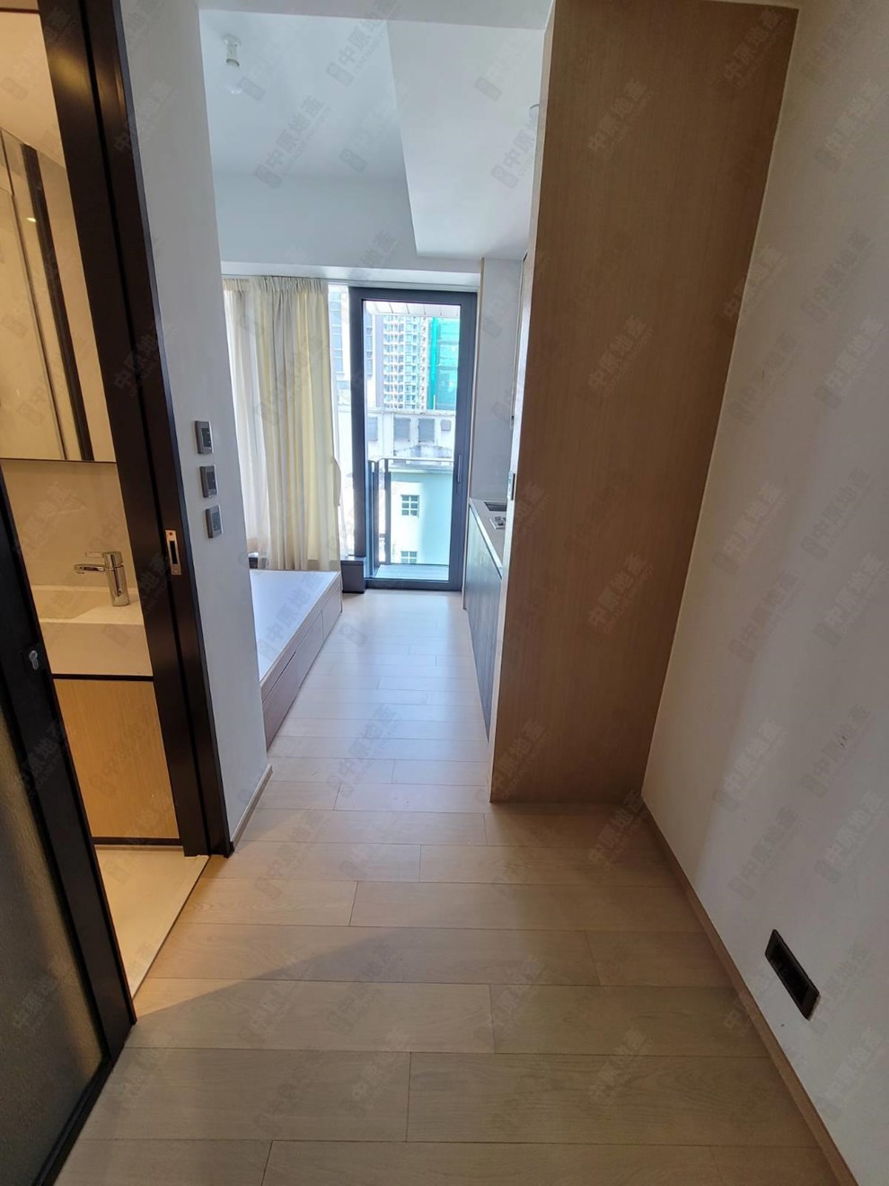 Unit Interior-Cloak Room