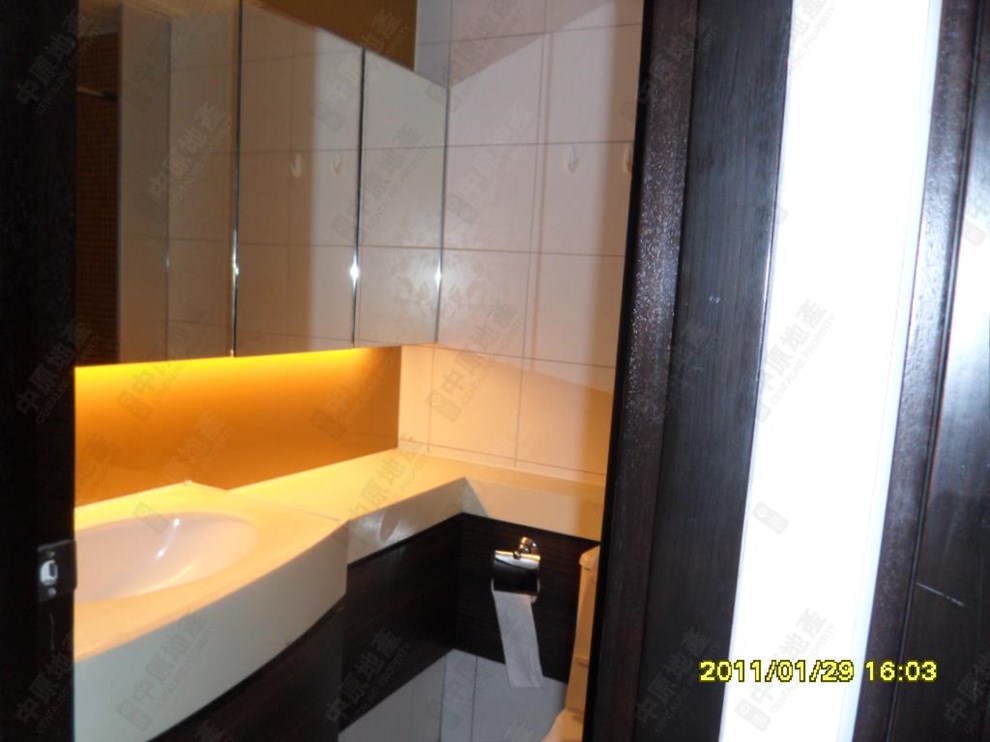 Unit Interior-Bathroom