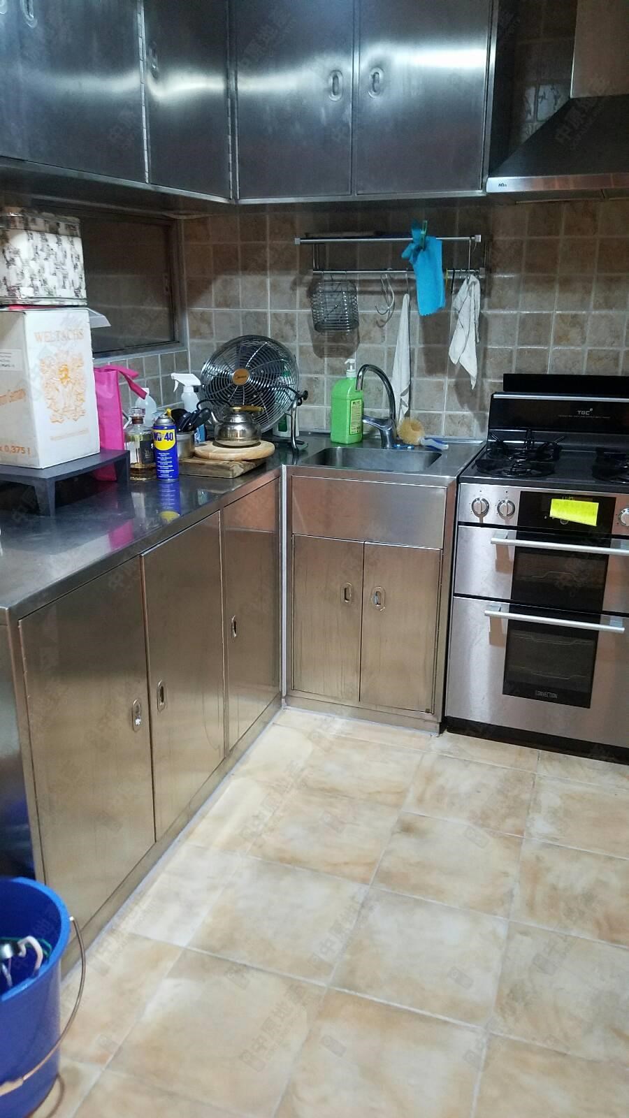 Unit Interior-Kitchen