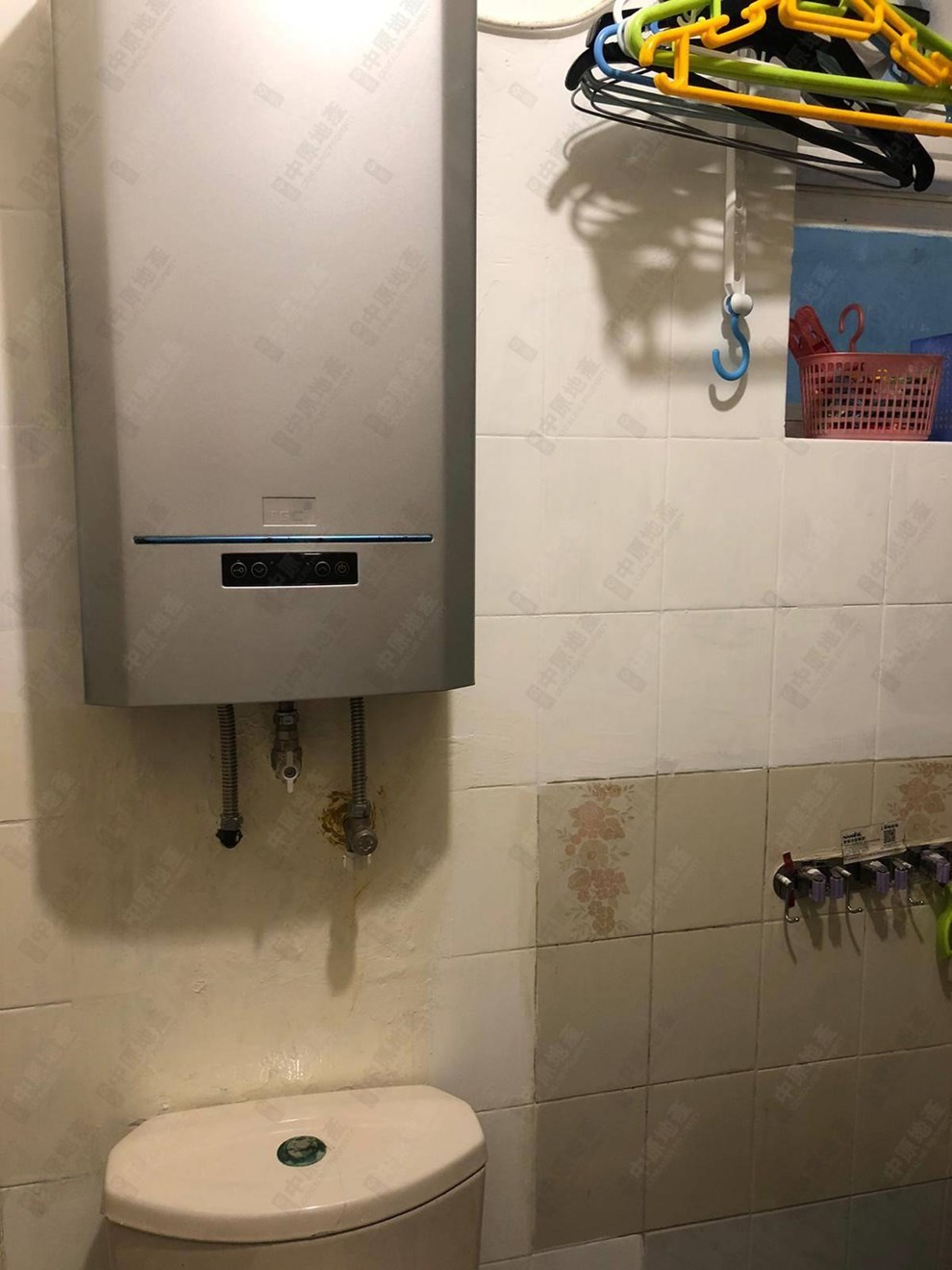Unit Interior-Bathroom
