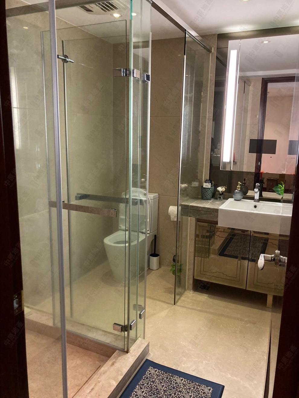 Unit Interior-Bathroom