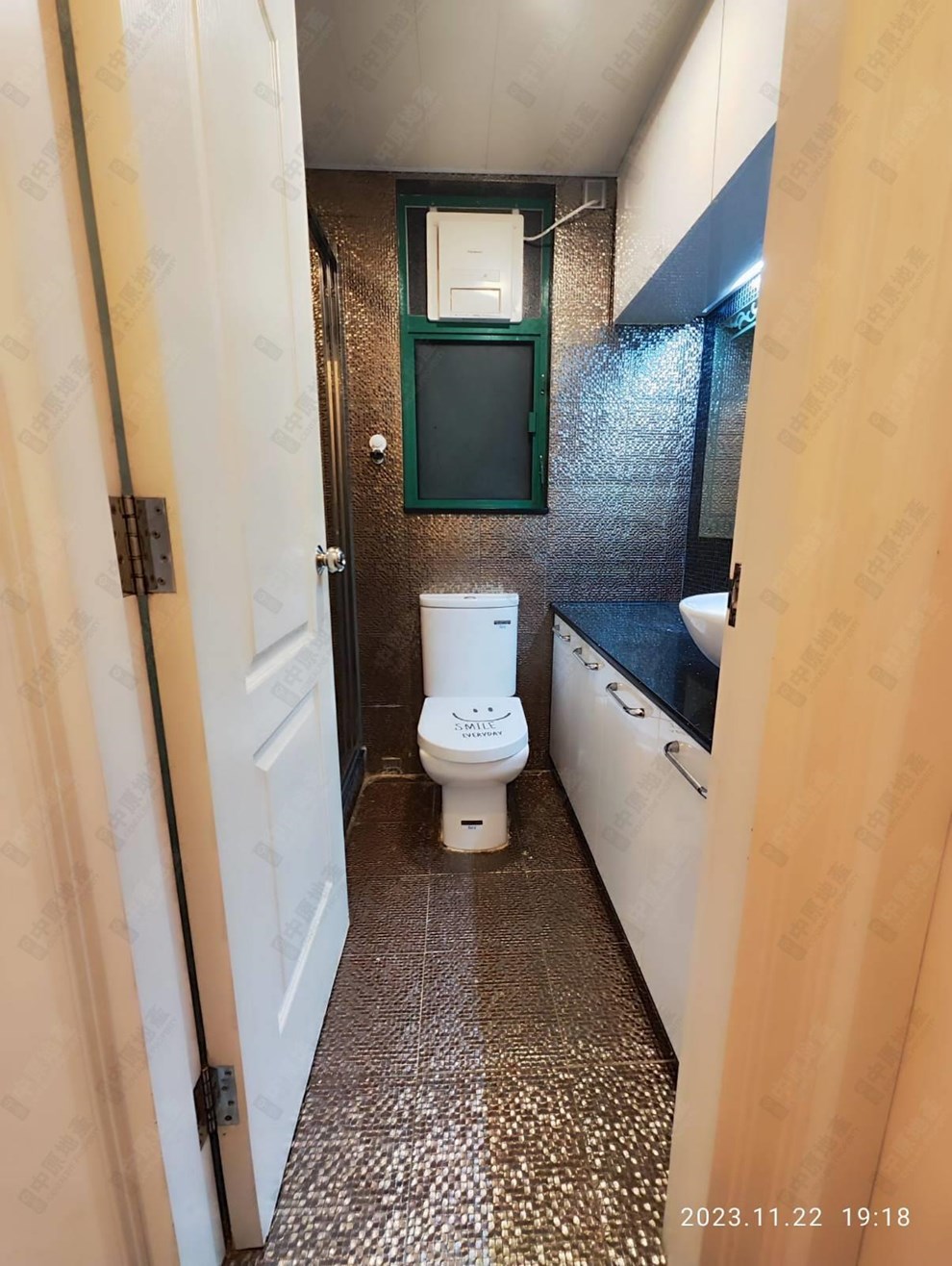 Unit Interior-Washroom
