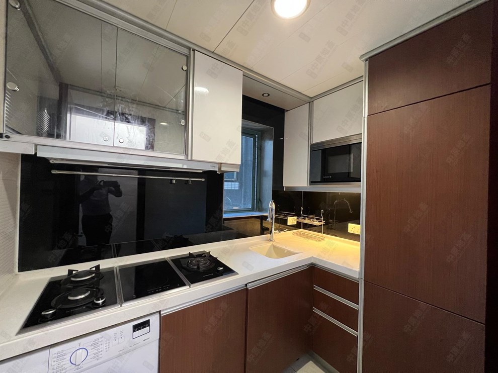 Unit Interior-Kitchen