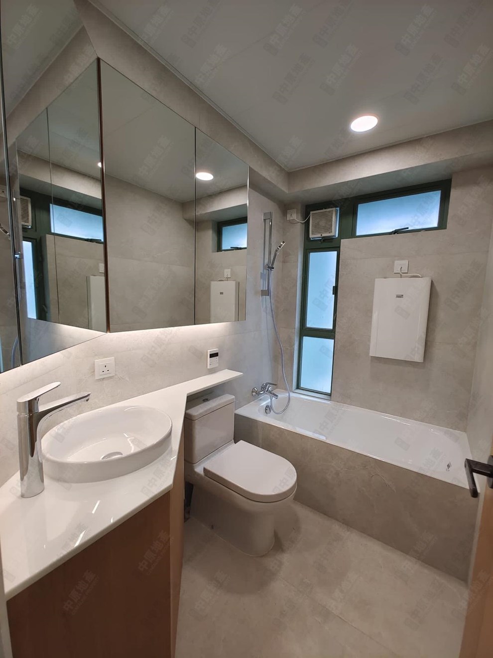 Unit Interior-Bathroom