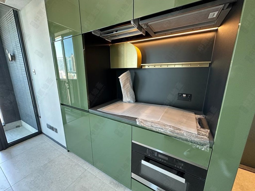 Unit Interior-Kitchen