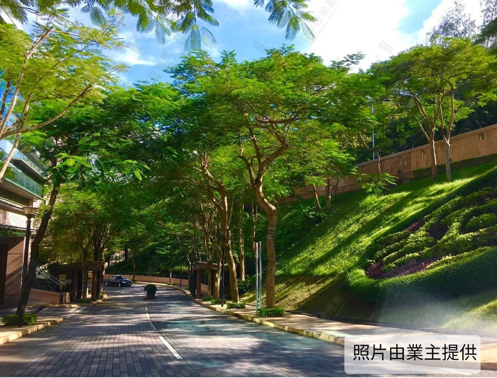 Estate-Entrance