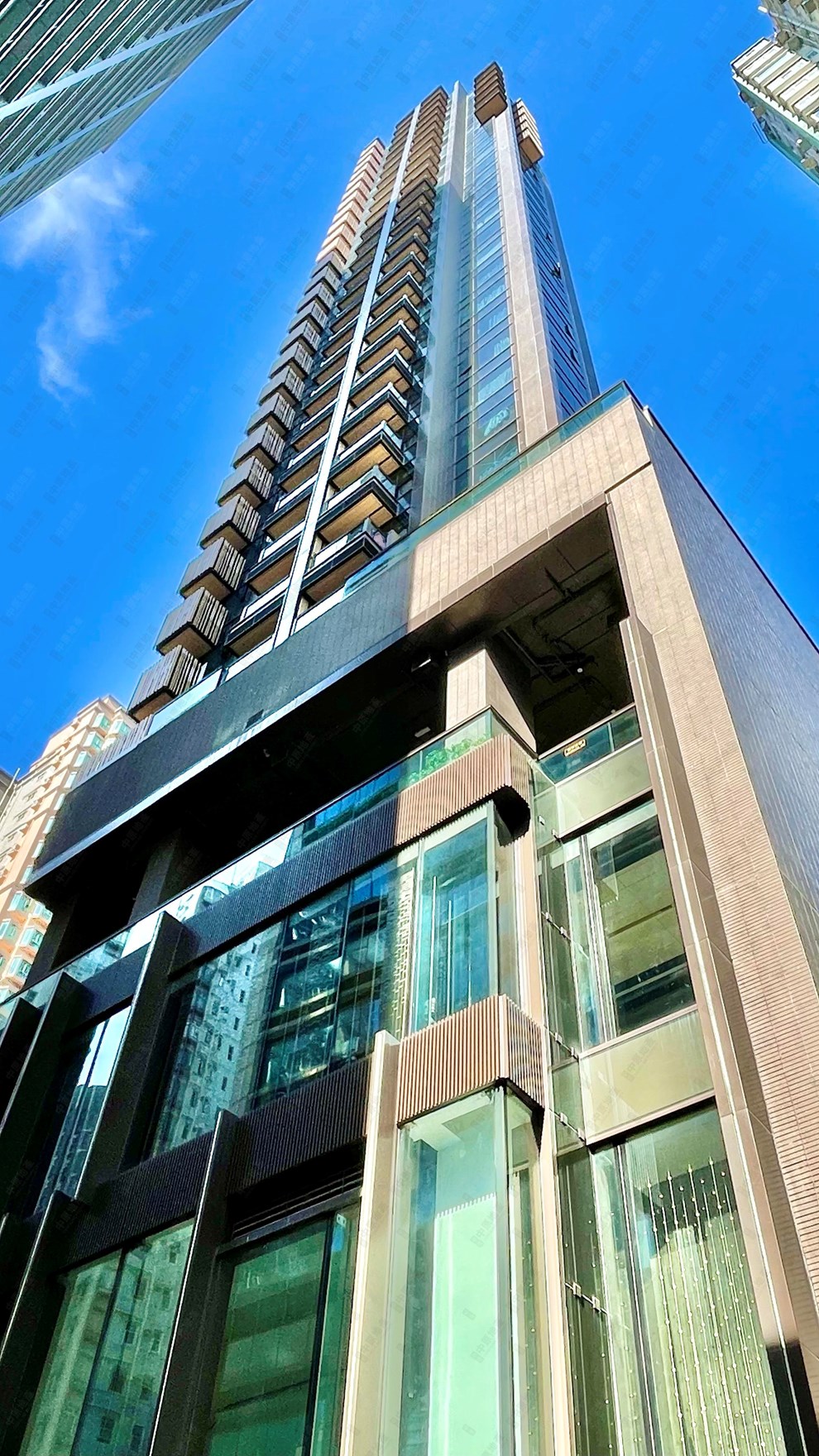 Building-Outlook