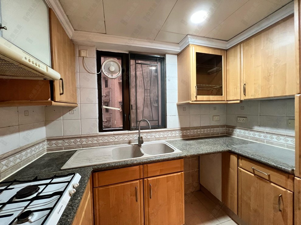 Unit Interior-Kitchen