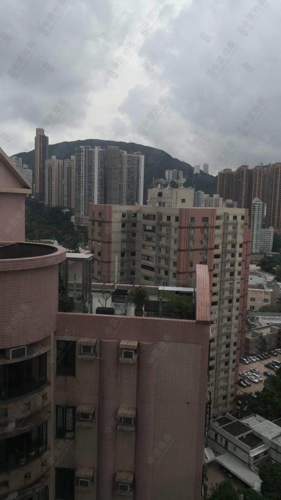 窗外景觀-由睡房