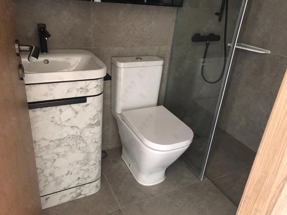 Unit Interior-Bathroom