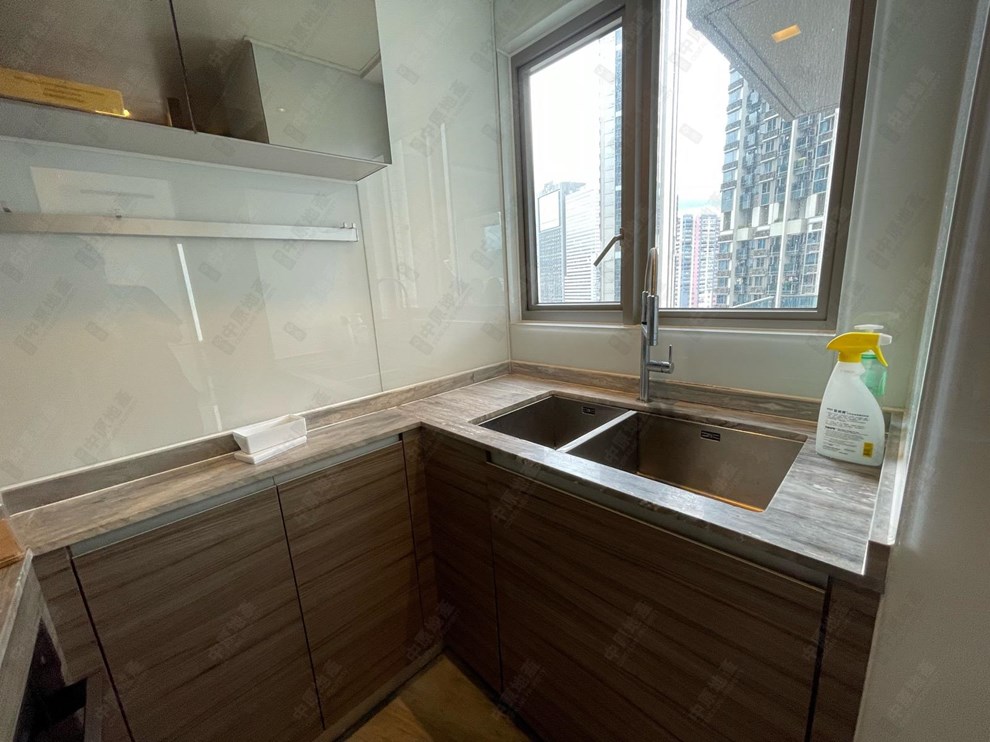 Unit Interior-Kitchen