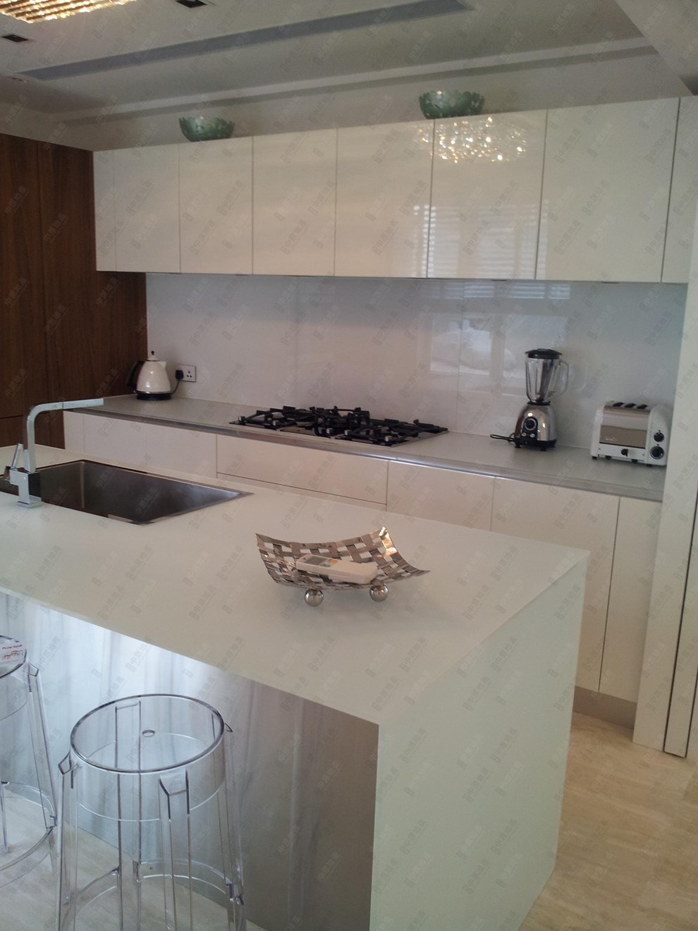 Unit Interior-Kitchen