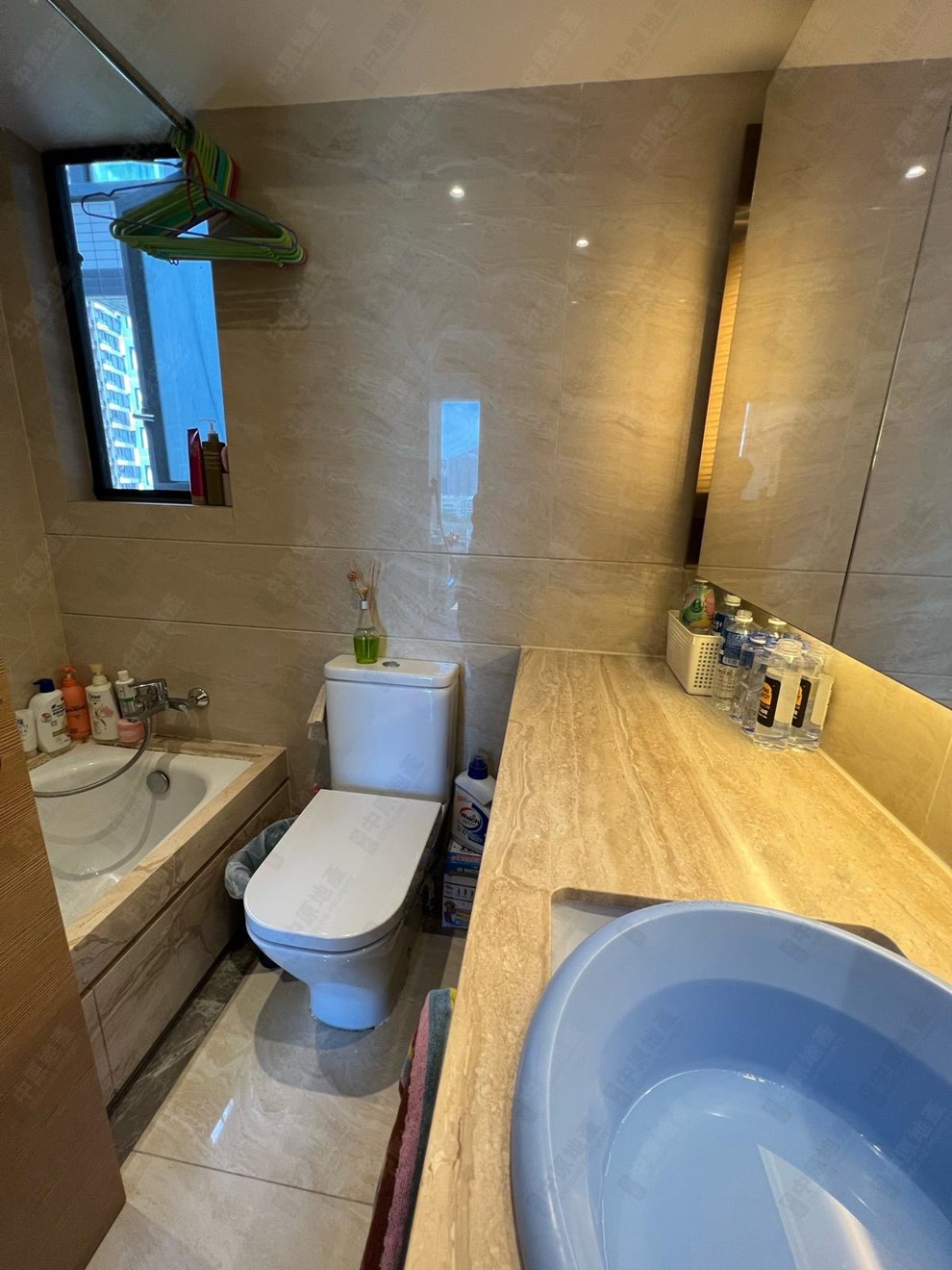 Unit Interior-Washroom