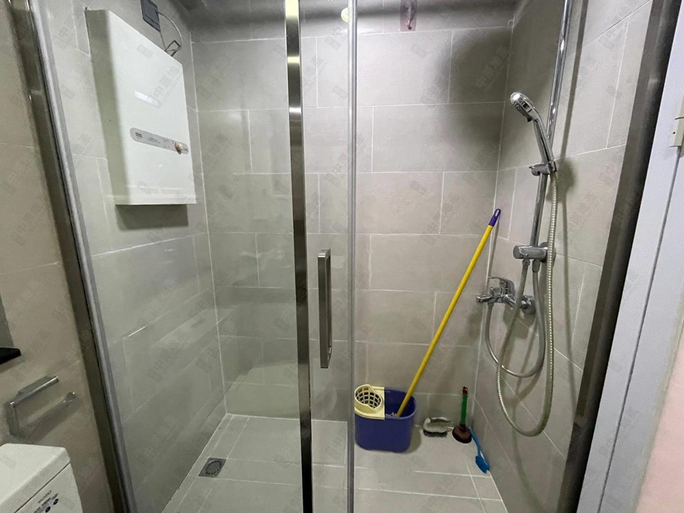 Unit Interior-Washroom