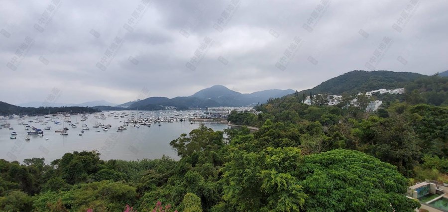 溱喬, 相片