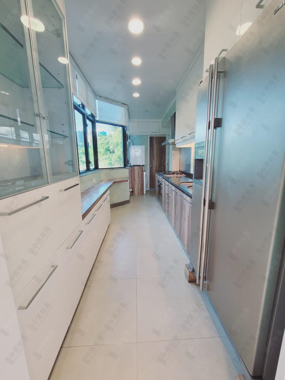 Unit Interior-Kitchen