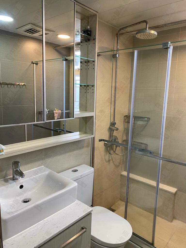 Unit Interior-Bathroom