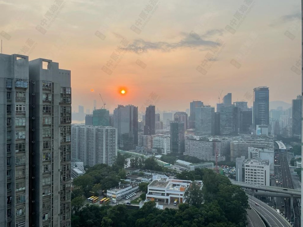 窗外景观-由睡房