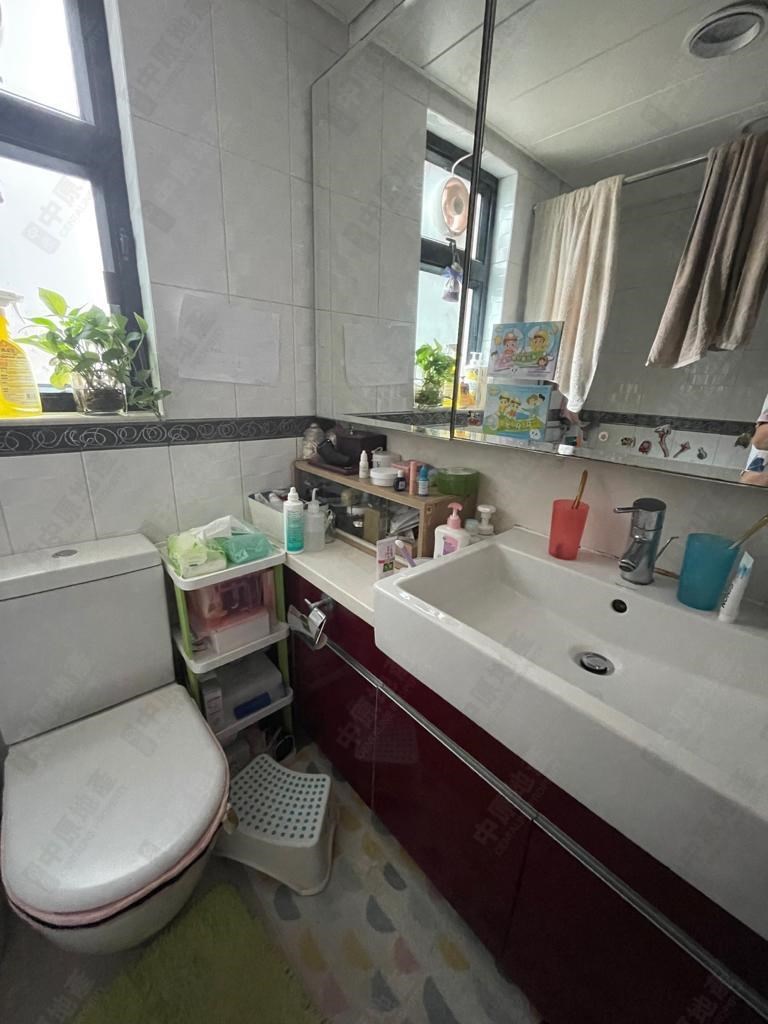 Unit Interior-Bathroom