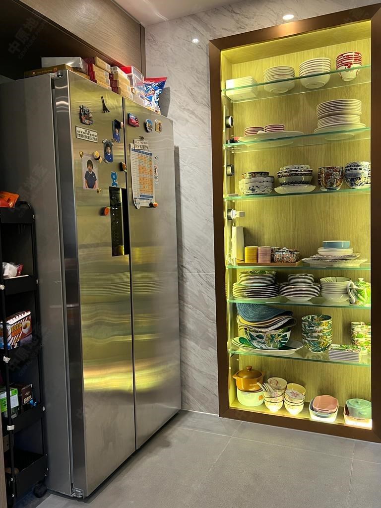 Unit Interior-Kitchen