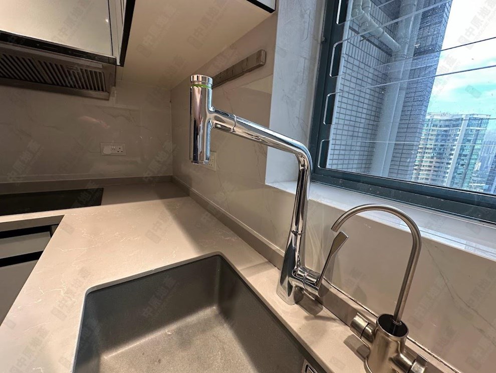 Unit Interior-Kitchen