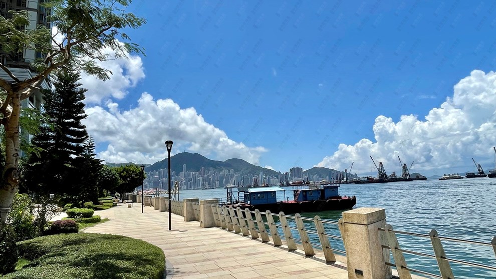 Nearby Environment-Nearby View