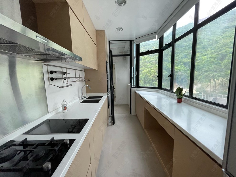 Unit Interior-Kitchen