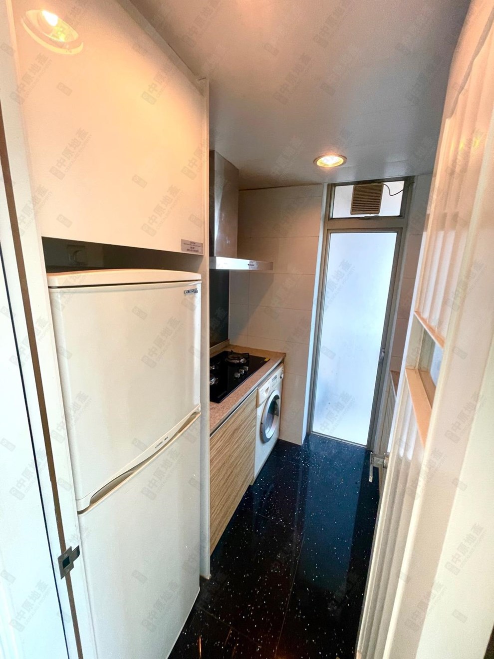 Unit Interior-Kitchen