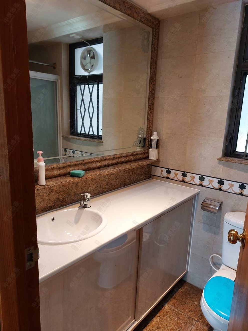Unit Interior-Bathroom